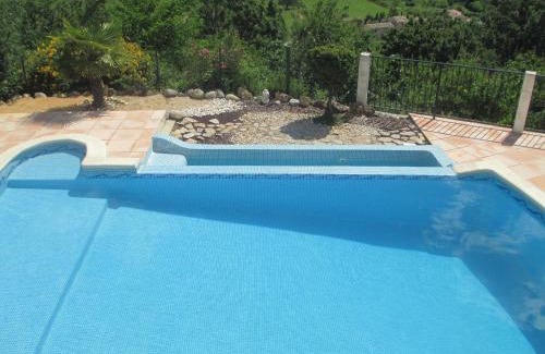 Courry House | Discover Comfort at Le Panorama: Pet-Friendly & Pool Access