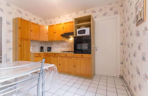 Cosne-Cours-sur-Loire House | Family-Friendly Getaway at Le Papillon - Rated 9.3/10