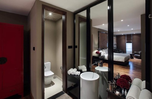 Bambalapitiya Hotel | Comfortable Stay at Le Papillon with Family-Friendly Amenities