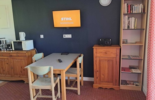 Treignac Apartment | Child-Friendly Retreat at Le Paradis de Marie - 10/10 Rating