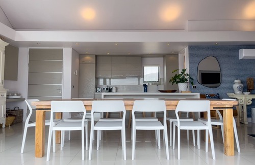 Hermanus City-Centre Apartment | Explore the Elegance of Le Paradis Penthouse Apartment