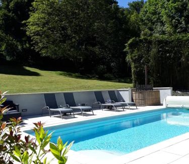 Correze Bed & Breakfast | Oceanfront Escape at Le Parc des 4 Saisons - Rated 8.7/10