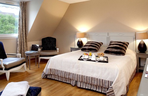Saint-Hippolyte Hotel | Experience Le Parc: 4-Star Hotel with Spa & Pool Access