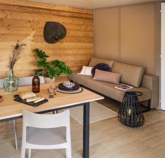 Aston Resort | Charming Le Pas de L'Ours: Pet-Friendly & Family Ready