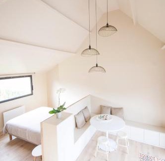 Mons-en-Pevele House | Top-Rated Le Pave de la Croix Blanche: Pet & Child Friendly