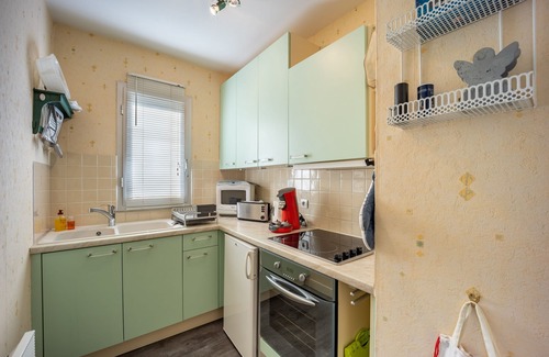 Bernieres-sur-Mer Apartment | Oceanfront Escape: Le Pavois, Steps from the Beach