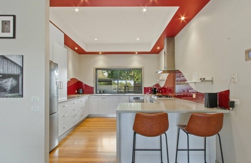 Metung House | Relax at Le Pelican: Lake View, Private Pool & Family Fun