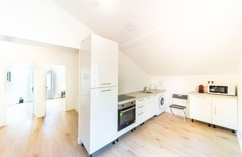 Les Poulettes Apartment | Family-Friendly Le Pelisson with Kitchen in Gratte Ciel