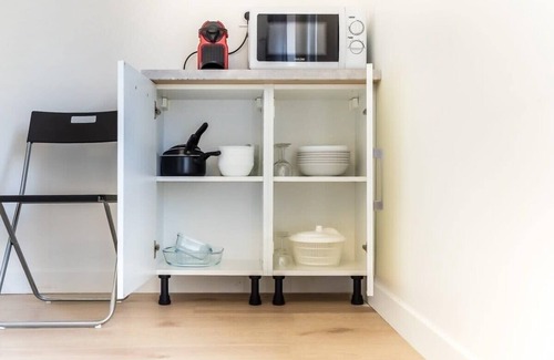 Les Poulettes Apartment | Family-Friendly Le Pelisson with Kitchen in Gratte Ciel