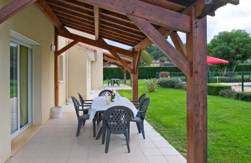 Savignac-les-Eglises House | Le Perchoir Avec Piscine et Clim