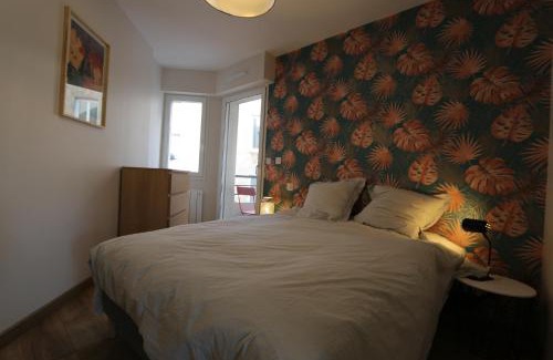 Talensac-Pont Morand Apartment | Family-Friendly Stay at Le Perroquet - Vue Erdre