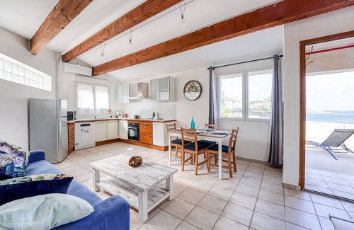 Montredon House | Oceanview Escape at Le Pescadou - Spa & Breakfast Included
