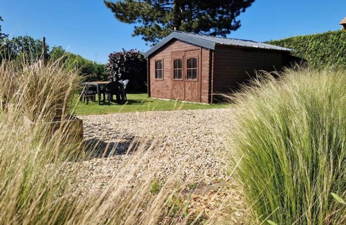 Ecardenville-la-Campagne Cottage | Child-Friendly Retreat at Le Petit Gîte du Mesnil d'Ecardenville