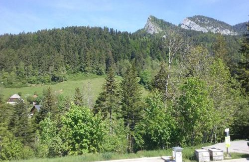 Saint-Pierre-de-Chartreuse Apartment | Cozy Family Stay at Le Petit Som de Saint Pierre