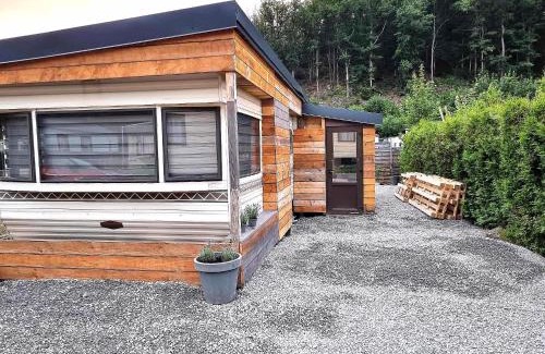 Trois-Ponts House | Top-Rated Family Retreat at Caravane Résidentielle