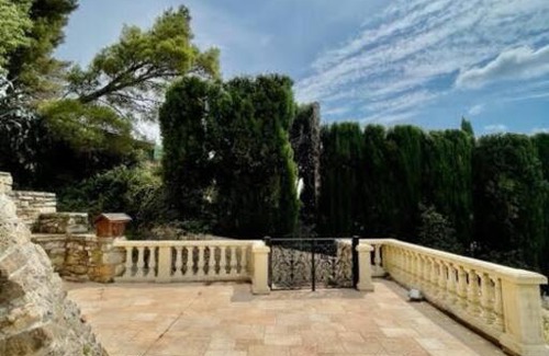 Tournissan House | Discover Le Petit Château de Tournissan: Family & Pet Friendly