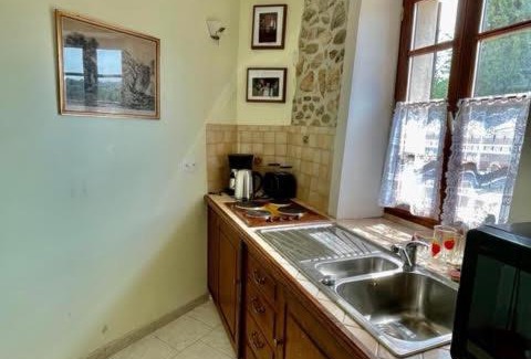 Tournissan House | Discover Le Petit Château de Tournissan: Family & Pet Friendly