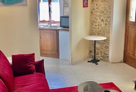 Tournissan House | Discover Le Petit Château de Tournissan: Family & Pet Friendly
