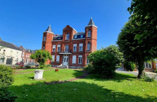 Avesnes-sur-Helpe Apartment | Cozy Studio at Le Petit Château Avesnois with TV & WIFI