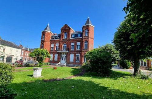 Avesnes-sur-Helpe Apartment | Charming Garden Studio with Private Terrace - Le Petit Château