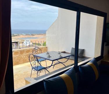 Oualidia Apartment | Le petit château Vue sur mer Uniquement les familles