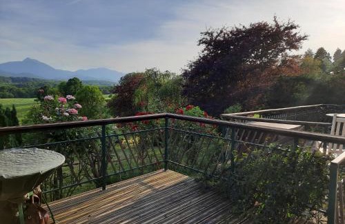 Montespan House | Unique Panorama at Le Petit Chalet du Hérisson Hotel