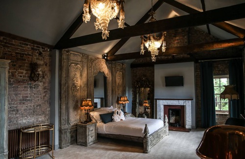 Otterburn Bed & Breakfast | Discover Le Petit Chateau: 4-Star Comfort & Family-Friendly