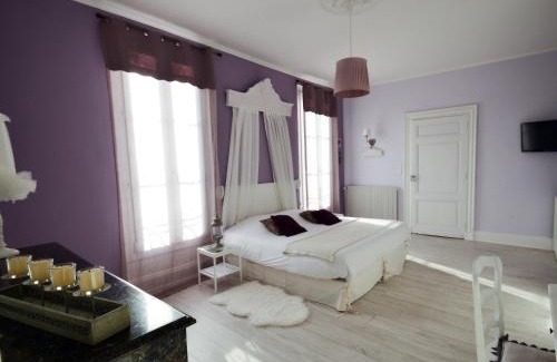 Colayrac-Saint-Cirq Bed & Breakfast | Discover Le Petit Domaine de Colayrac with Ocean Views