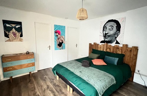 Vendome Apartment | Cozy Le Petit Faubourg: Family-Friendly Retreat with Top Ratings