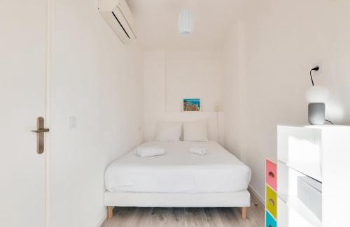 California - Pezou Apartment | Le Petit Fleury – Balcony, Calm in Cannes