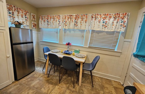 Woodland Heights Apartment | Le Petit french chateau