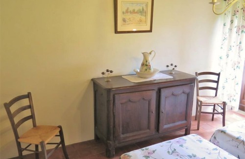 Jayac House | Explore Le Petit Gîte: Pet-Friendly Stay with Spa & Breakfast