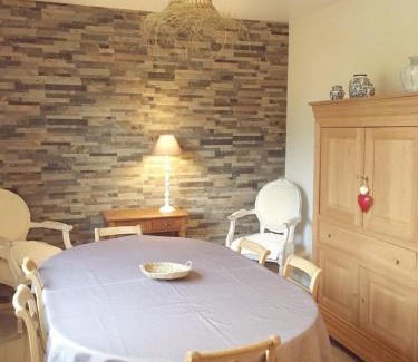 Audenge House | Oceanfront Retreat at Le Petit Jour - Rated 9.5/10!
