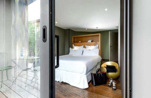 Duingt Hotel | Relax at Le Clos Marcel - 4-Star Oceanfront Retreat