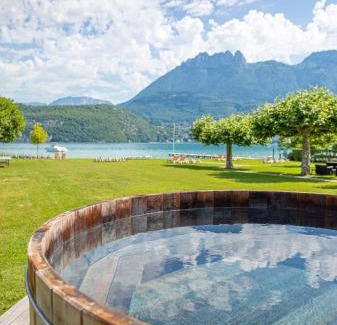 Duingt Hotel | Relax at Le Clos Marcel - 4-Star Oceanfront Retreat