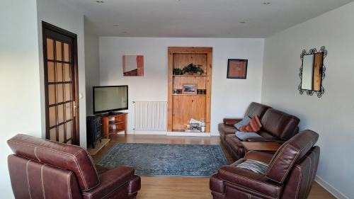 Bourganeuf House | Oceanfront Getaway at Le Petit Lac - Rated 9.1/10!