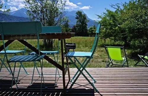 Baratier House | Experience Unique Stays at Le Petit Liou Hivernet Cabin