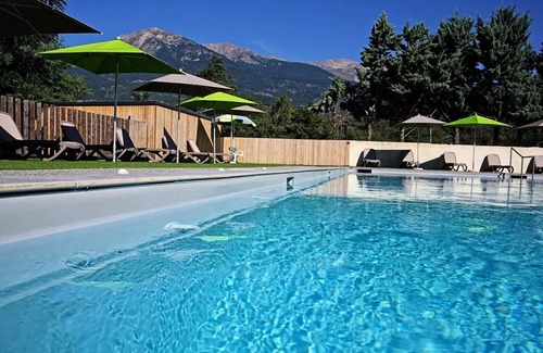Baratier House | Discover Ecolodge Nature at Le Petit Liou - Pet Friendly Escape