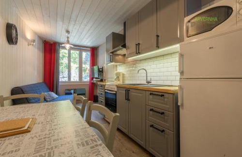 Murol House | Budget-Friendly Getaway at Le Petit Lutess - 8/10 Rating