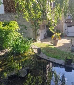 Isigny-sur-Mer House | Discover Le Petit Marais: Family-Friendly Getaway Awaits
