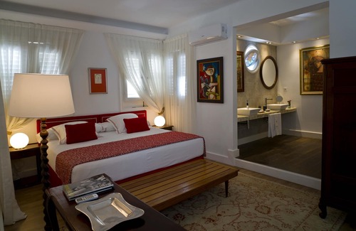 Municipality of Playa Hotel | Ocean View Retreat: Le Petit Mistinguett by Estampa