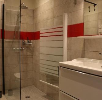 Nailly House | Cozy Retreat Surrounded by Nature with Family-Friendly Amenities