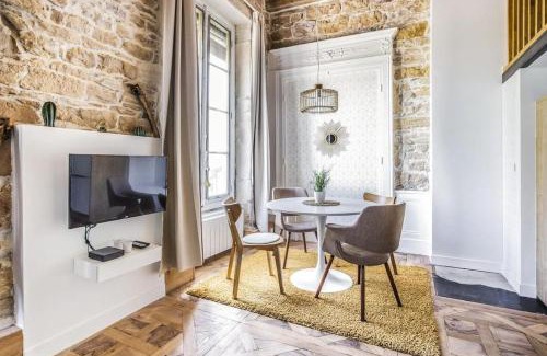 Griffon - Royale Apartment | Experience Comfort at Le petit Opéra - Rated 8.8/10!