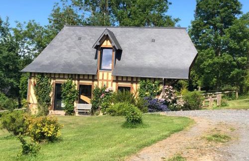 Bonneville-la-Louvet House | Delightful Le Petit Orchard: Pet & Child-Friendly Retreat