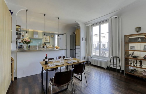 Montparnasse Apartment | Discover Le Petit Parisien in Vibrant Montparnasse