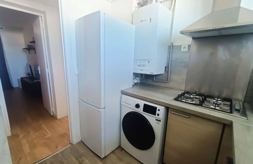 Vitry-sur-Seine Apartment | Le Petit Rosier in Vitry-sur-Seine, 20 minutes from central Paris and Orly airport