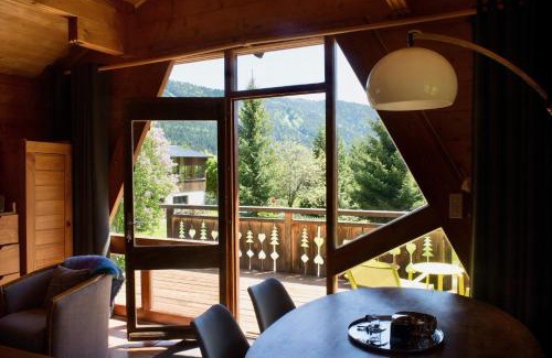 Le Sappey-en-Chartreuse Ski Chalet | Cozy Le Petit Skieur B&B with Pool and Ocean Views