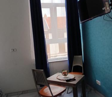 Gosselies House | Le petit Tagidor - 5 suites - 2 kitchens - 5 bathrooms