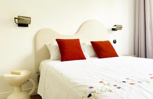 Quartier Chorier-Berriat Apartment | Discover Le Petit Versailles - Family-Friendly in City Center