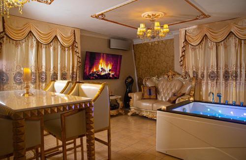 Vernon Apartment | Indulge in Relaxation at Le Petit Versailles with Spa & Hot Tub
